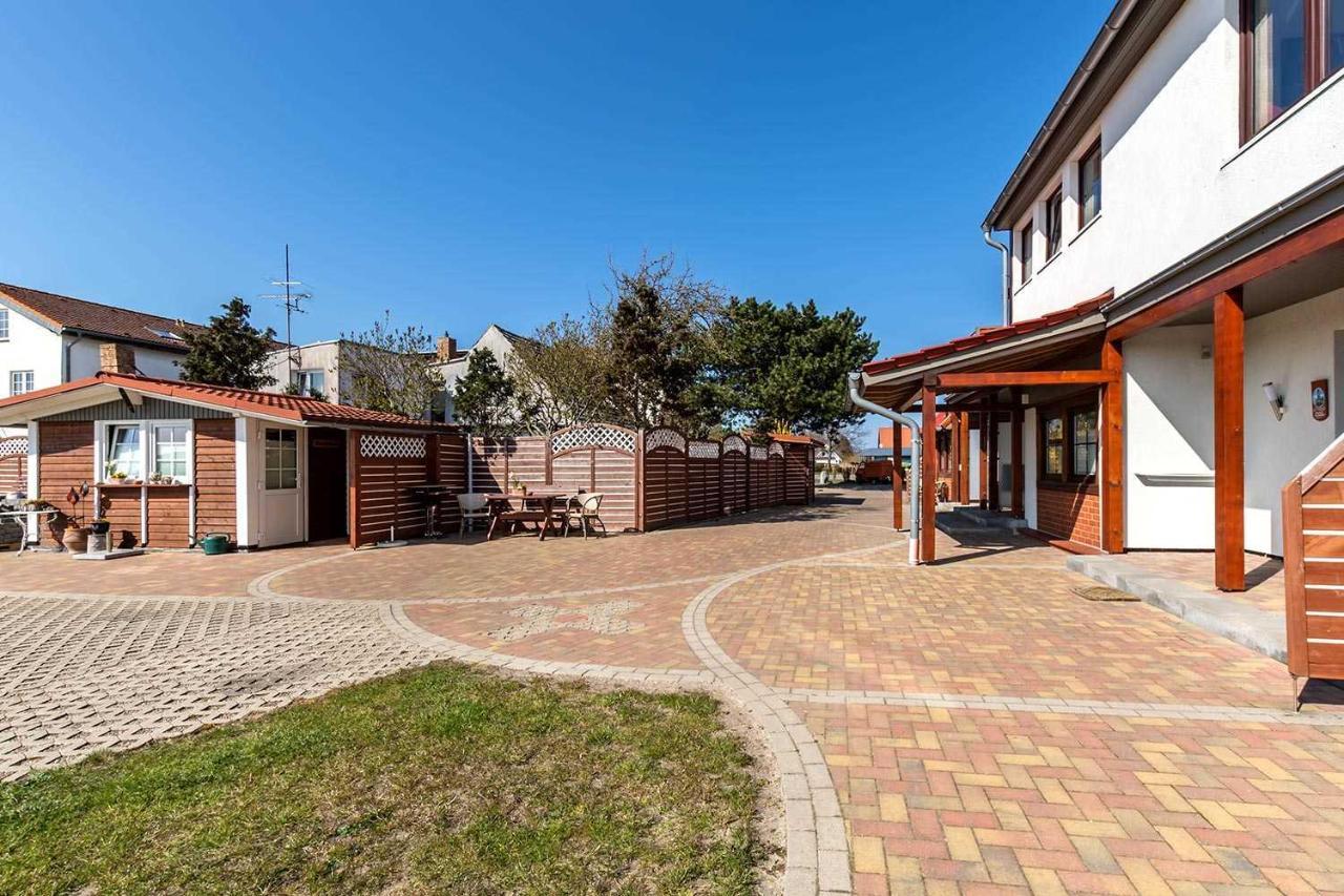 schöne Ferienwohnungen am Lobber Deich Exterior foto